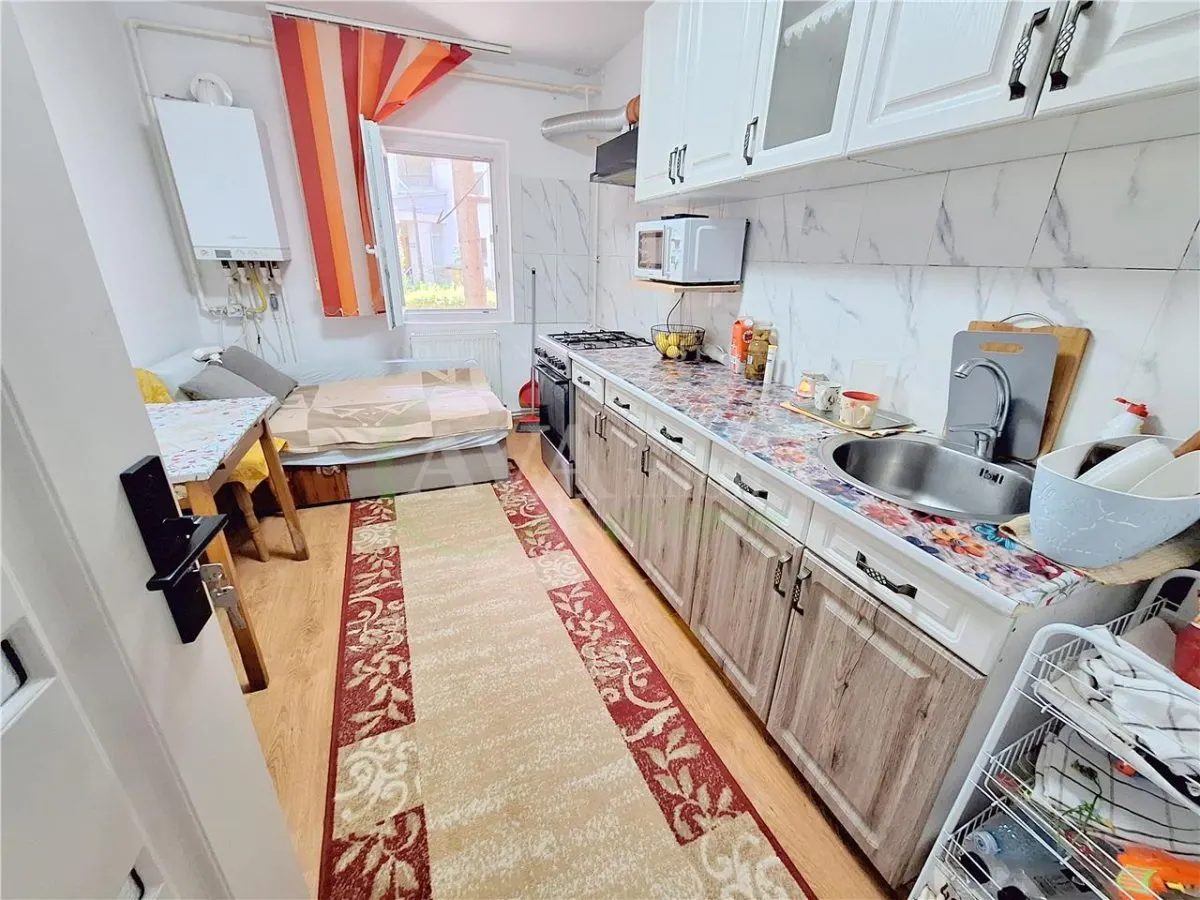 Apartament 3 camere decomandate, parter,  zona Energiei - foto 1