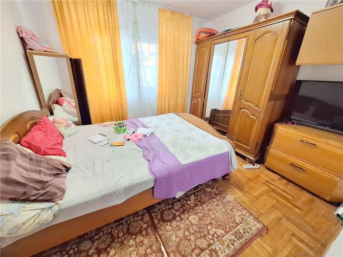 Apartament 3 camere decomandate, parter,  zona Energiei - foto 4
