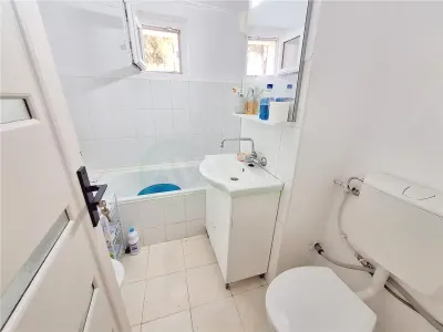 Apartament 3 camere decomandate, parter,  zona Energiei - foto 7