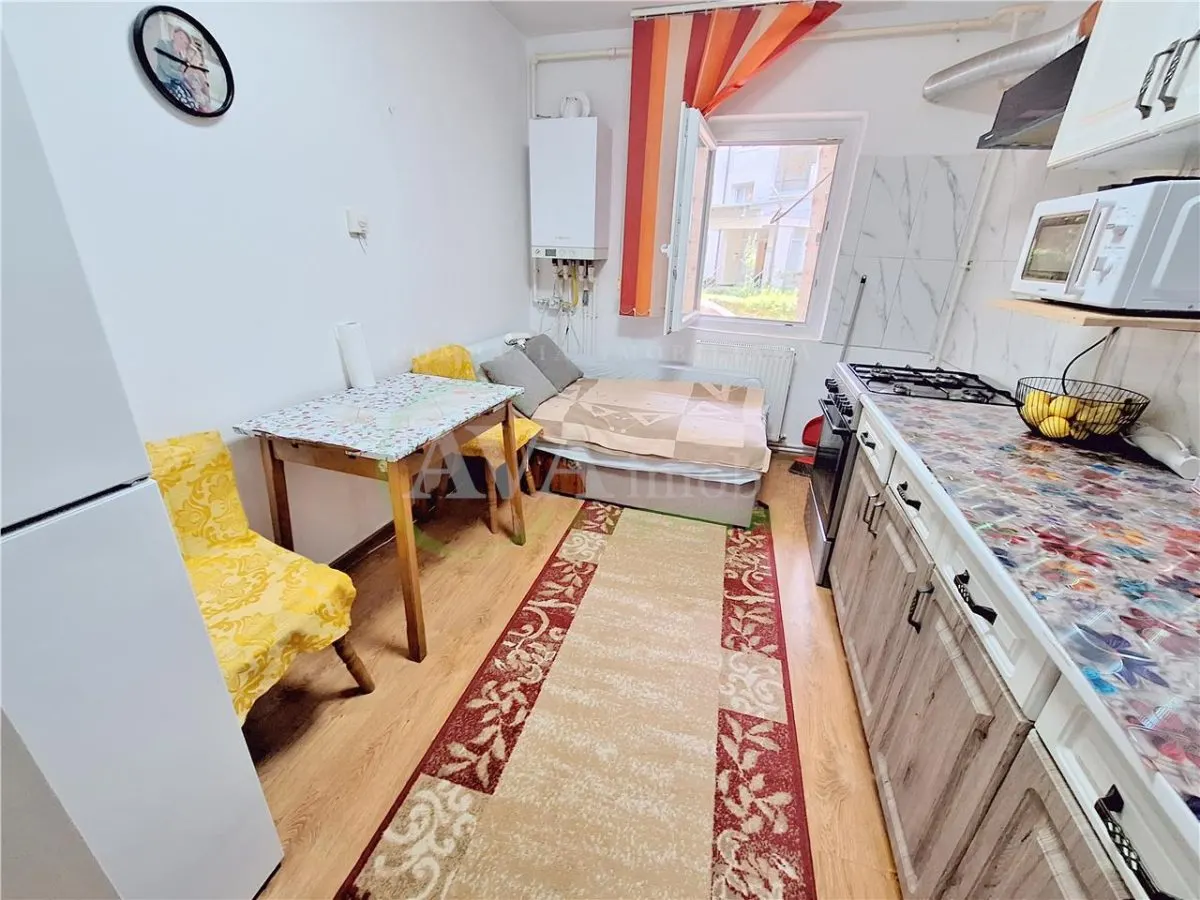 Apartament 3 camere decomandate, parter,  zona Energiei - foto 10