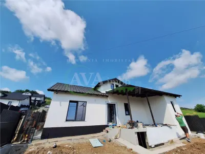 Casa noua din caramida, 110 mp utili – Margineni | Teren 300 mp - Bacau