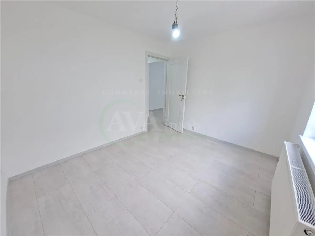 Apartament 2 camere, etaj 2, cu centrala, nemobilat, Piata Sud - foto 19