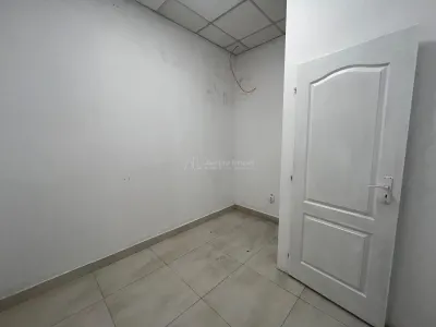 LUGOJ, DE INCHIRIAT – SPATIU COMERCIAL CENTRAL, 95 MP,  (LANGA POLITIE) - foto 7