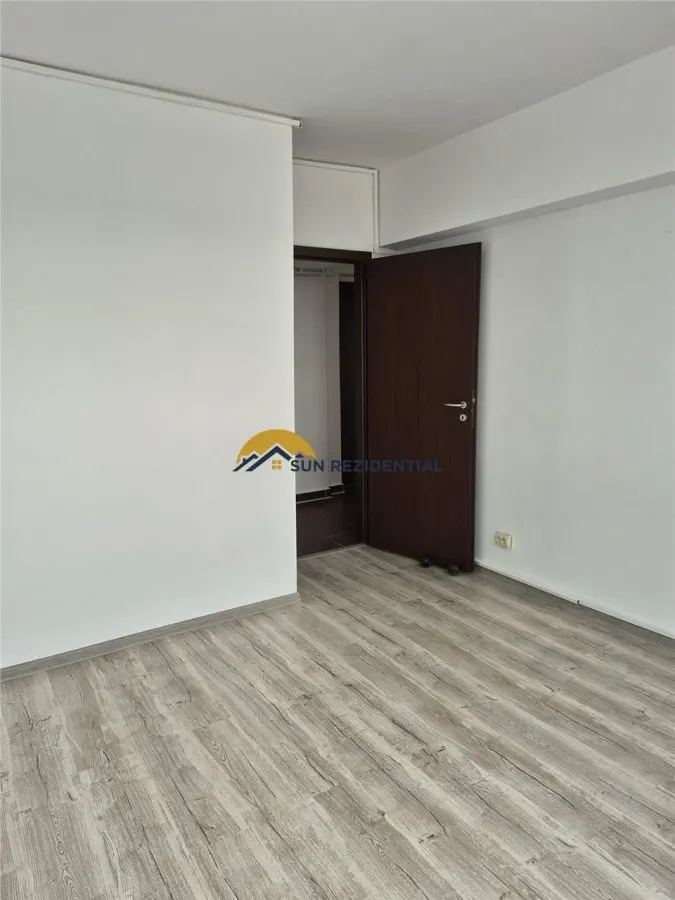 Vitan -Olimpia, apartament decomandat, bloc reabilitat, la cheie - foto 20