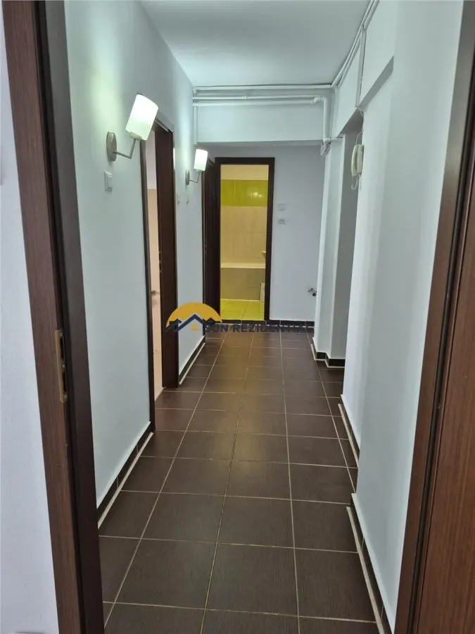 Vitan -Olimpia, apartament decomandat, bloc reabilitat, la cheie - foto 24