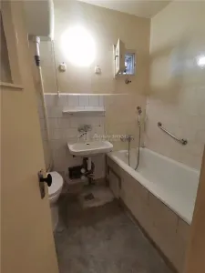 Parcul Circului langa bloc si metrou in capatul strazii! Apartament 3 camere ! - foto 9