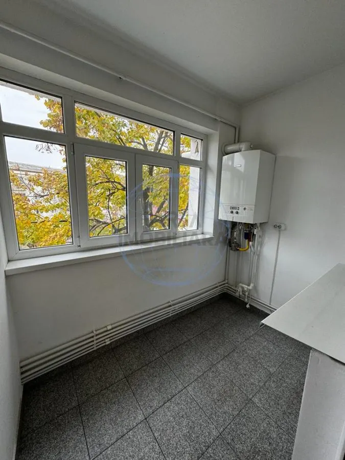 APARTAMENT 3 CAMERE ZONA CENTRALA - foto 23