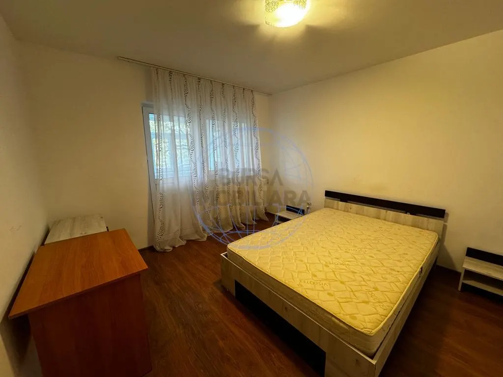 APARTAMENT 3 CAMERE ZONA CENTRALA - foto 9