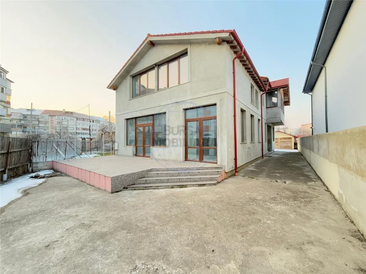 CASA DE VANZARE, ZONA BD BRAILEI - foto 1