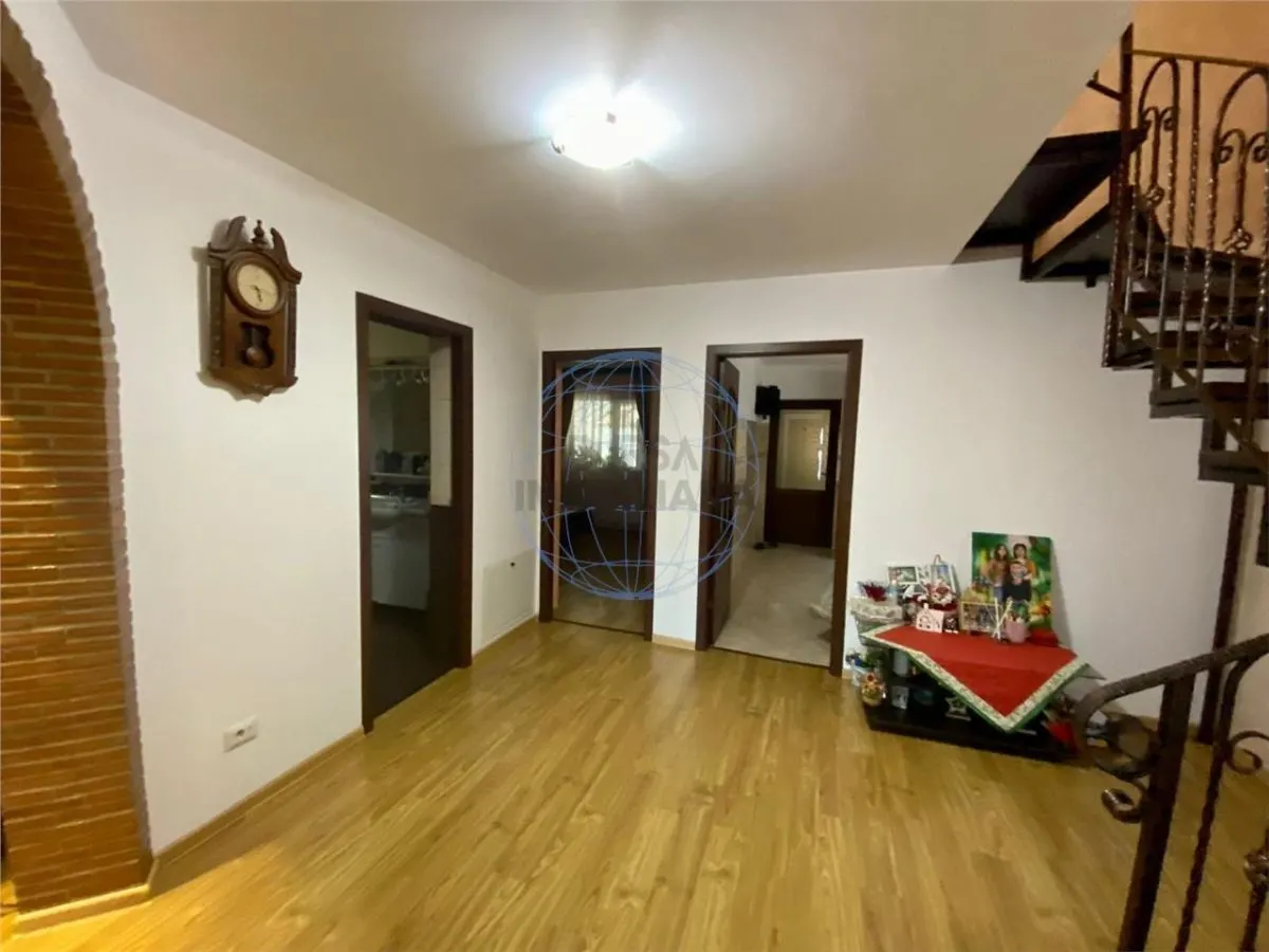 CASA DE VANZARE ZONA MONTANA - foto 17
