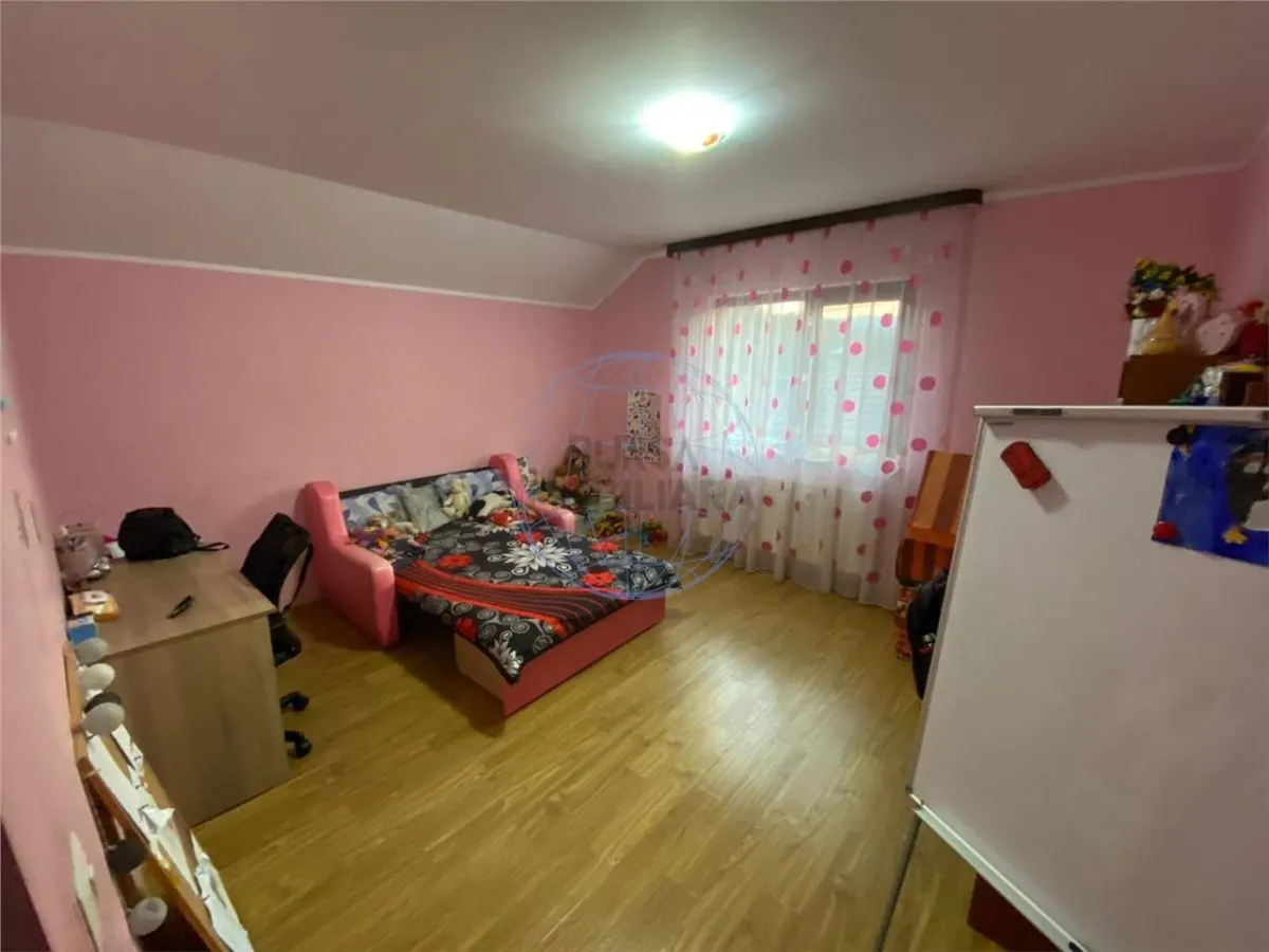 CASA DE VANZARE ZONA MONTANA - foto 24