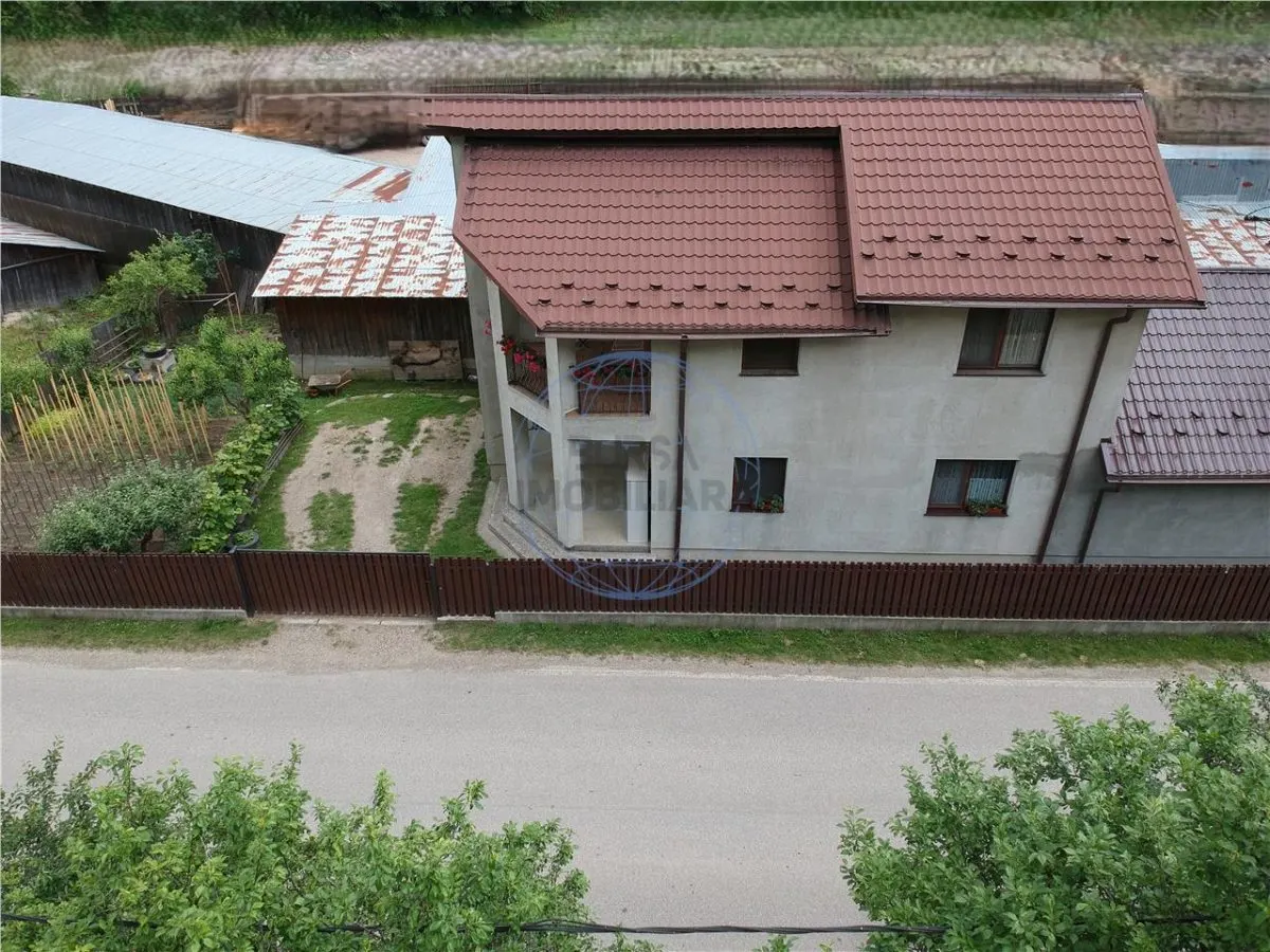 CASA DE VANZARE ZONA MONTANA - foto 4