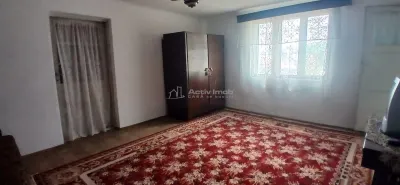 Casa 6 camere de vanzare Pucioasa 441 mp teren - foto 11