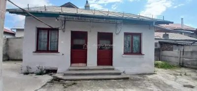 Casa 6 camere de vanzare Pucioasa 441 mp teren - foto 13