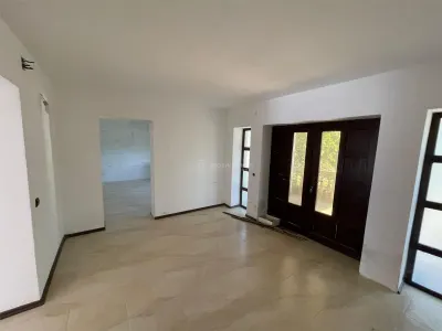 Casa individuala - Petresti Corbeanca - 9 camere - 533mp - 280mp teren- negociabil - foto 11