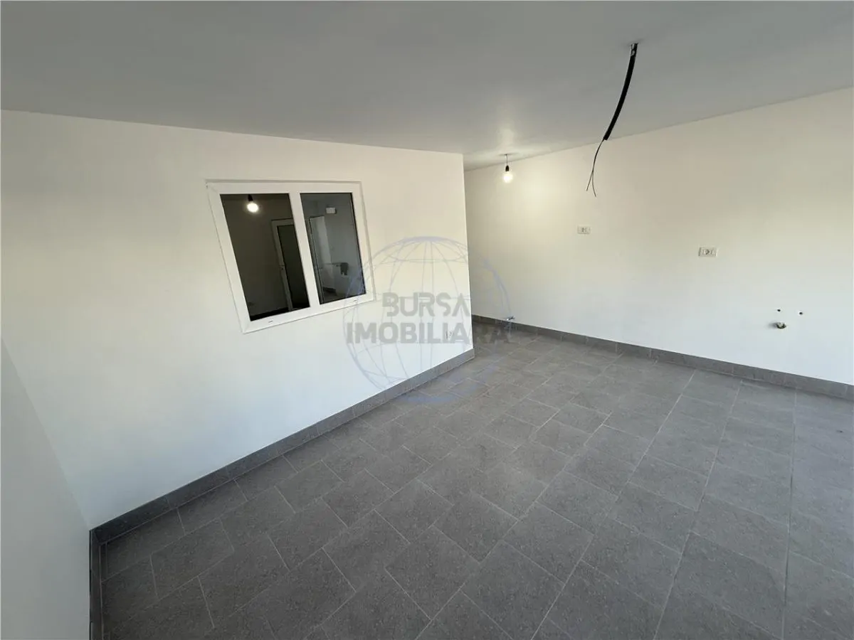 Spatiu comercial, Crang Petresti - foto 9