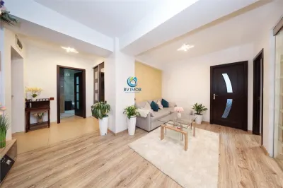 Vanzare apartament 3 camere Ghimbav,, bloc 2010, parcare subterana - foto 11