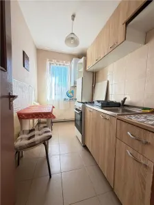 Vanzare apartament 3 camere, Zona Florilor, insorit,mob/utilat, - foto 2