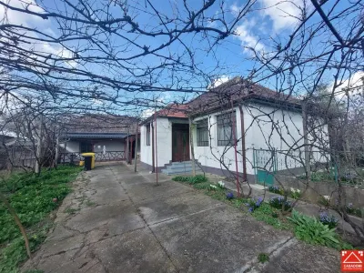 Casa cu teren de 3.500 mp in Santana! Ideal pentru proiect rezidential! - Santana