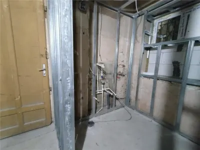 Oravita, Spatiu Com. (Apartament) 89MP, Zona Centrala, Pret Negociabil - foto 16
