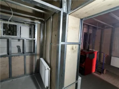 Oravita, Spatiu Com. (Apartament) 89MP, Zona Centrala, Pret Negociabil - foto 19