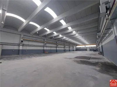 Hala cu pod rulant, de vanzare sau de inchiriat, in Zona Industriala de vest! - foto 3