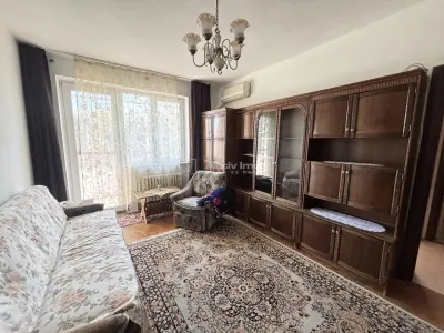 Apartament 3 camere  - Rogerius - Str Selimbarului - etaj 4 - Oradea