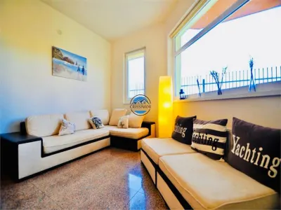 VILA DE INCHIRIAT IN MAMAIA - foto 2