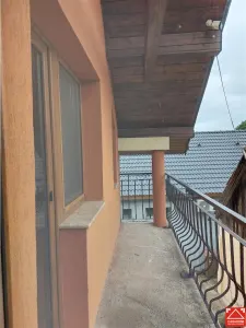 Casa mare pentru locuit sau birouri! De inchiriat sau de vanzare! - foto 14