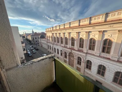 3 cam - zona Centrala - foto 11