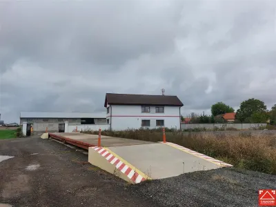Hala pentru depozitare si sediu administrativ in Vladimirescu - foto 2