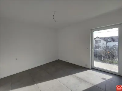 Casa noua cu piscina in Fantanele - foto 8