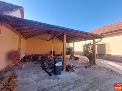 Casa frumoasa in Chisineu Cris - foto 13
