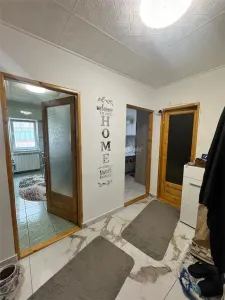 2 camere - Etaj 2 - Piata - Loc de parcare propriu - Deva