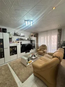 2 camere - Etaj 2 - Piata - Loc de parcare propriu - foto 4