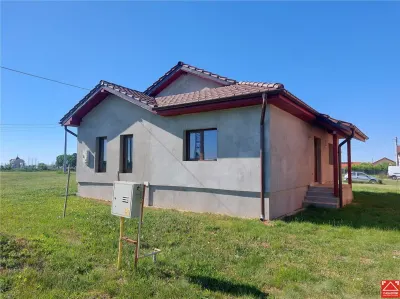 Casa noua parter in Fantanele - Fantanele