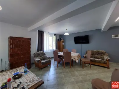Oportunitate de investitie! Casa la munte, Remeti, Valea Iadului! 2 case disponbile!!! - foto 8