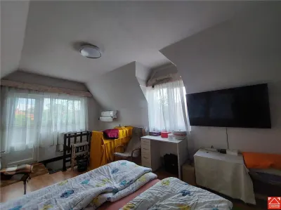 Casa din caramida, Gradiste, zona excelenta - foto 12