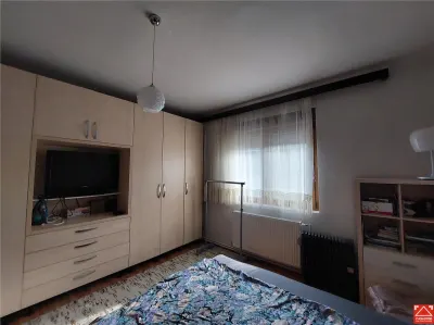 Casa din caramida, Gradiste, zona excelenta - foto 5