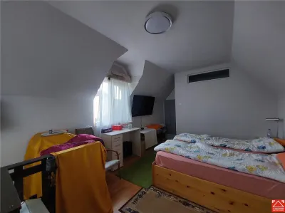 Casa din caramida, Gradiste, zona excelenta - foto 9