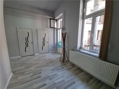 Apartament cu 2 camere, Central, Camera de Comert - foto 6