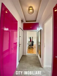 Apartament 3 camere, decomandat, parcare, Central. - foto 11