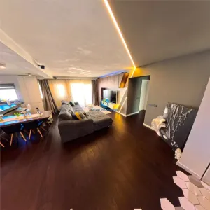 Apartament confort lux cu terasa si garaj in Europa - foto 2