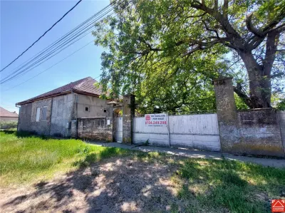 SUPER OCAZIE!!! Casa spatioasa cu teren mare, pe colt, in Periam - foto 3