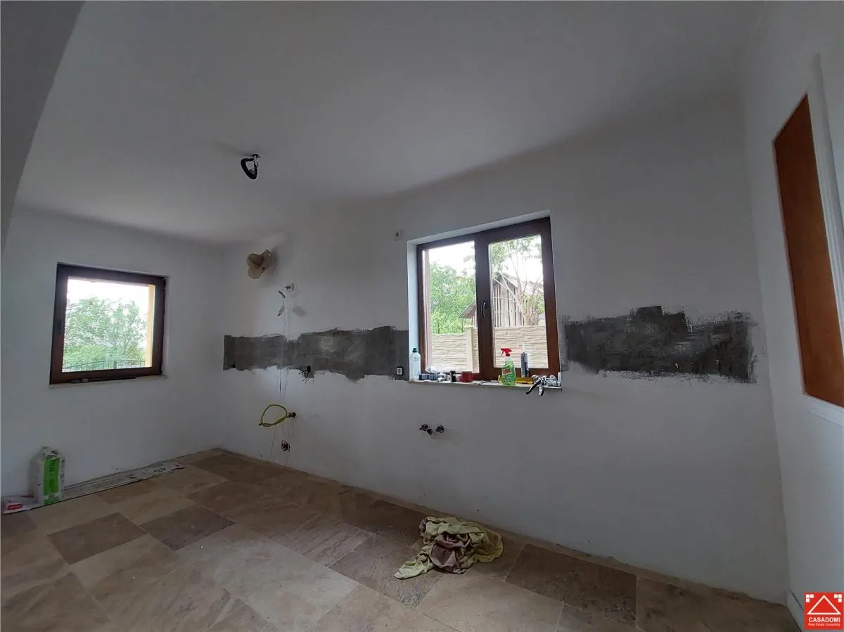 Casa finisata modern in Vinga - foto 7
