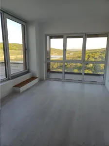 Locuinta cu 4 camere pentru un proprietar cu imaginatie - foto 16