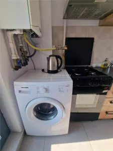 2 camere -Crangasi-loc de parcare subteran-mobilat si utilat- centrala proprie- AC- modern - foto 6