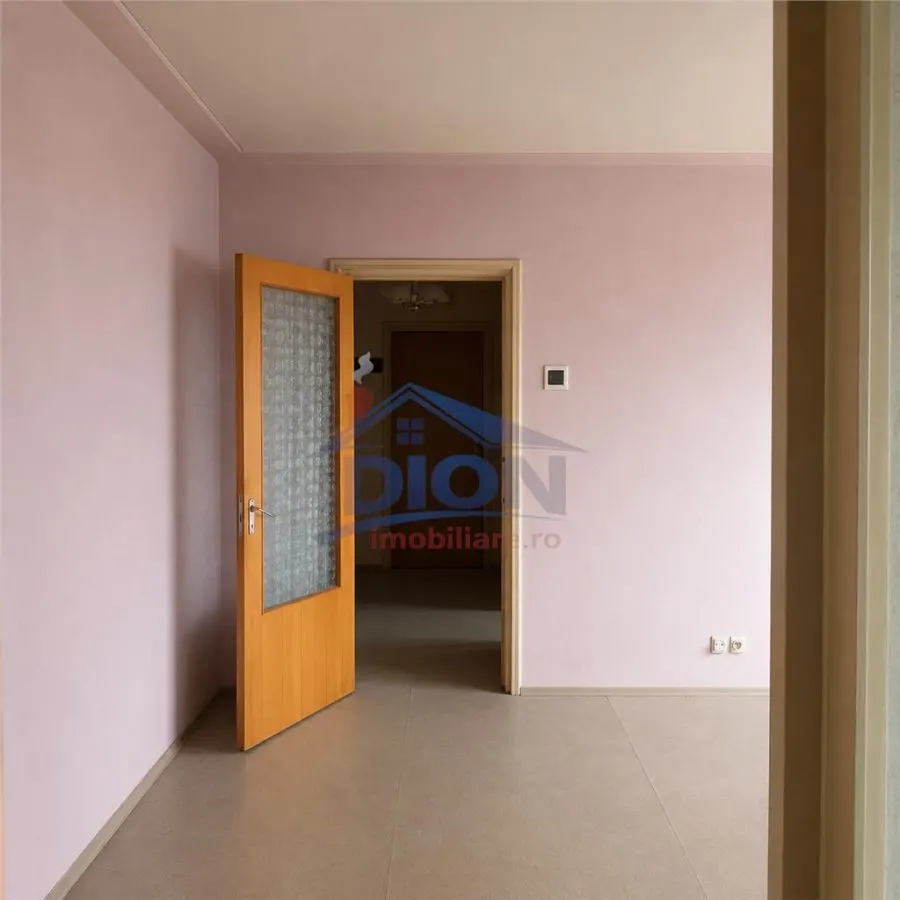 RAHOVA Pucheni langa posta 64 mp | Etaj 2/4 - foto 3