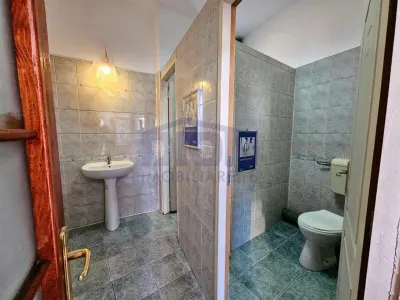 Vila moderna pretabila  clinica, office sau spatiu comercial - foto 4