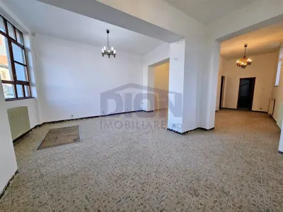 Vila moderna pretabila  clinica, office sau spatiu comercial - foto 10
